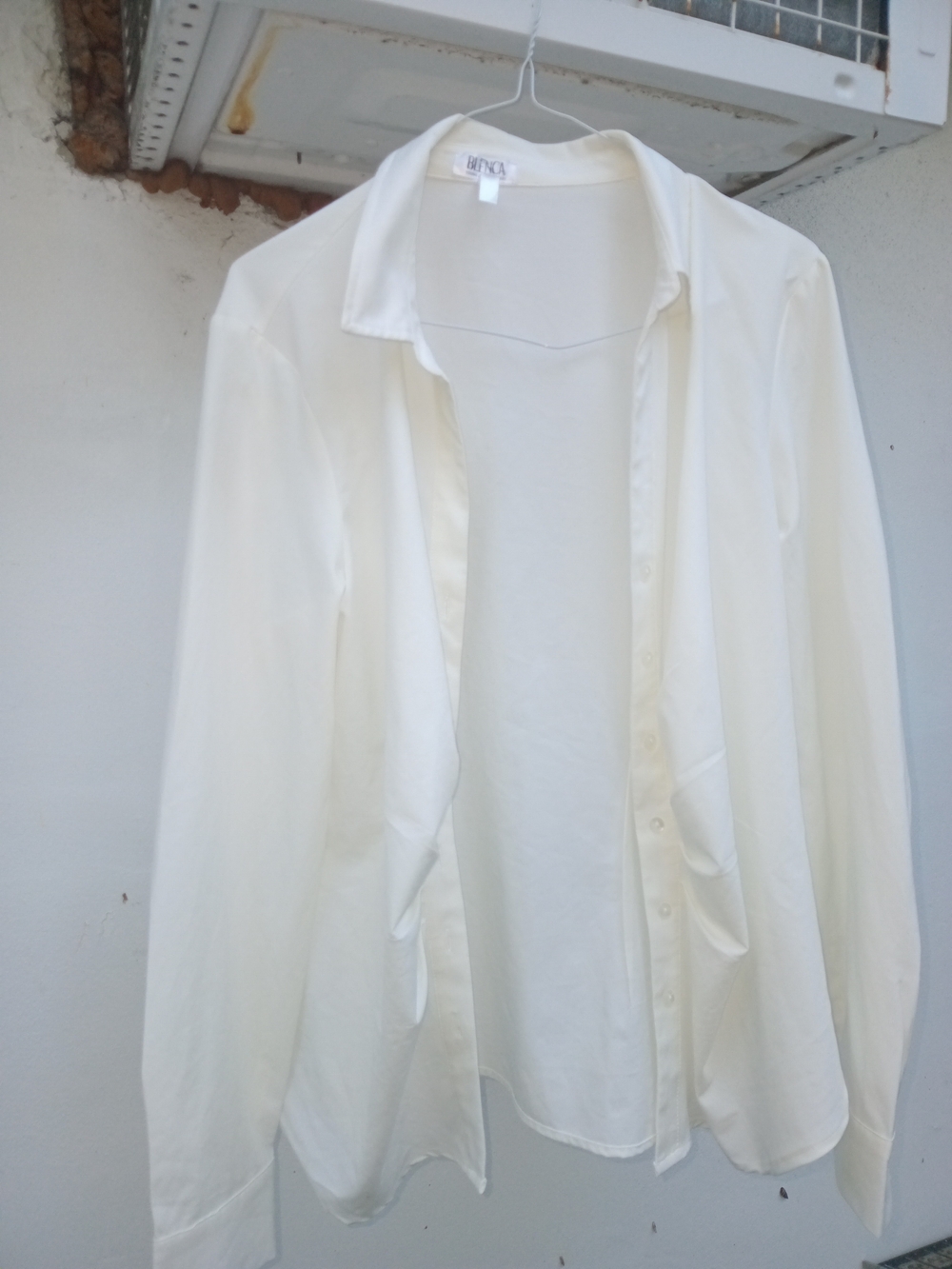 Women's White Bermuda Shorts - Brand: